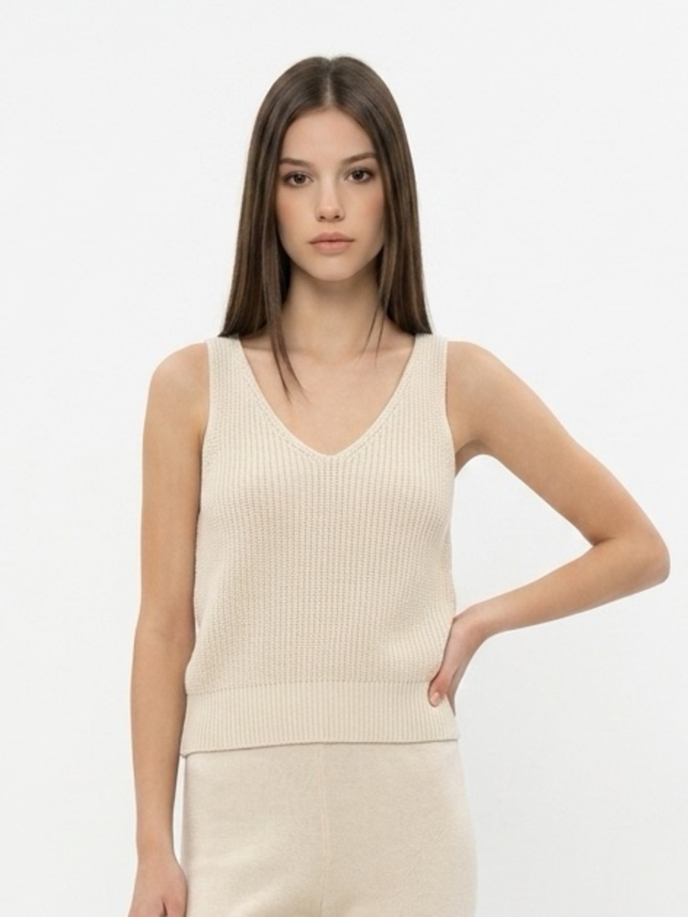 Pink Lily Cream Knit V-Neck Sweater Tank